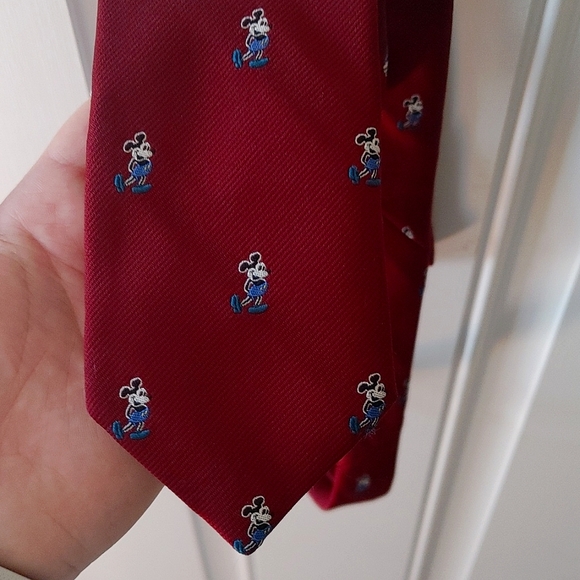 Vintage Mickey Mouse Tie - Picture 2 of 6